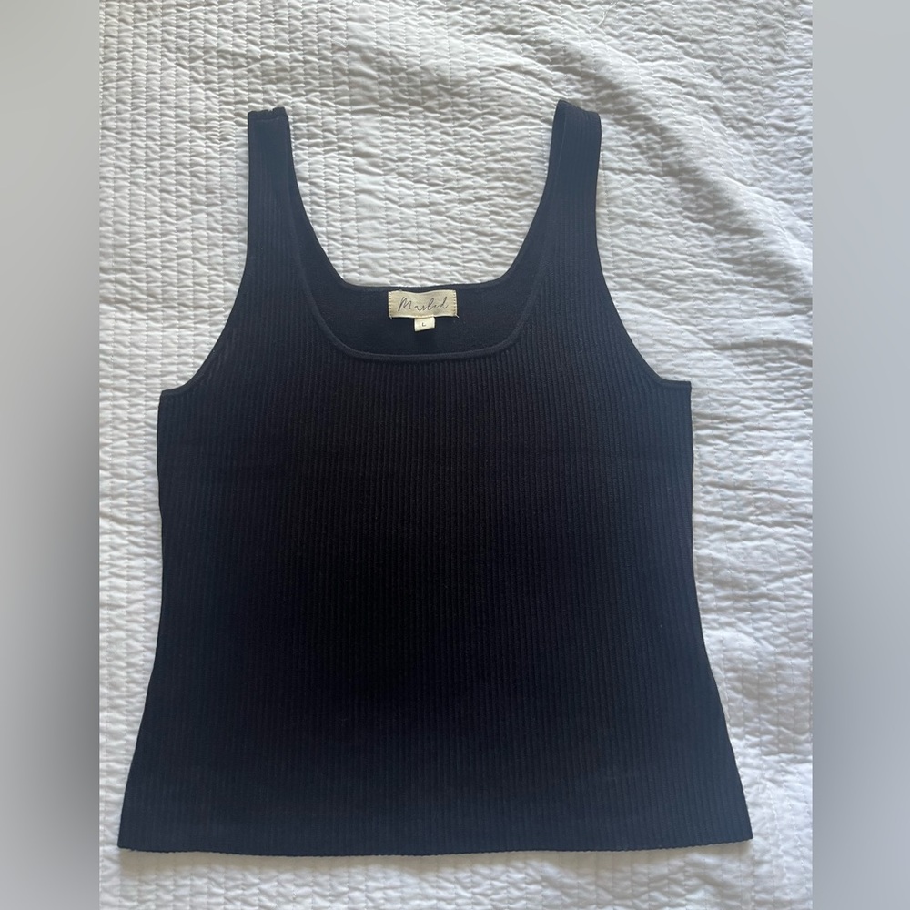 Black tank top size L